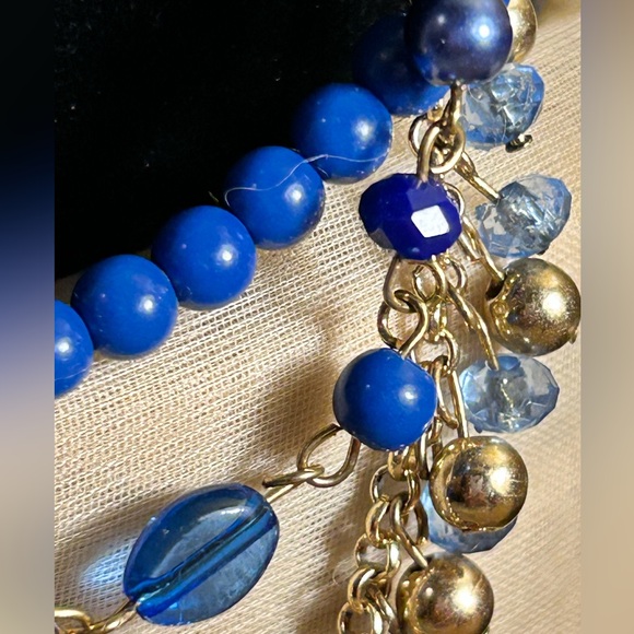 Into the Blue Necklace & Earrings - Picture 3 of 6